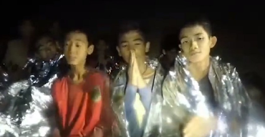Prije godinu dana tajlandski dječaci upali su u spilju. Ne smiju pričati o tome