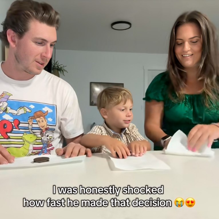 42 mil. pregleda: Roditelji testirali što će sin učiniti ako vidi da mama nema keks