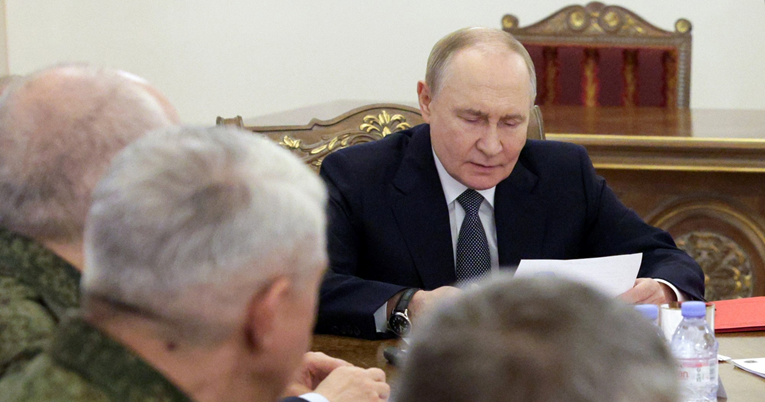 Putin: Ukrajinci se povlače na cijeloj bojišnici