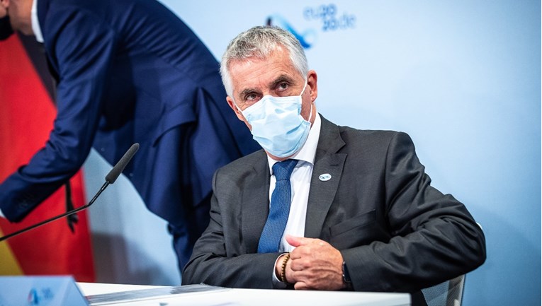 U slovenskoj vladi sukob oko mjera, ministar zdravstva demantira ostavku