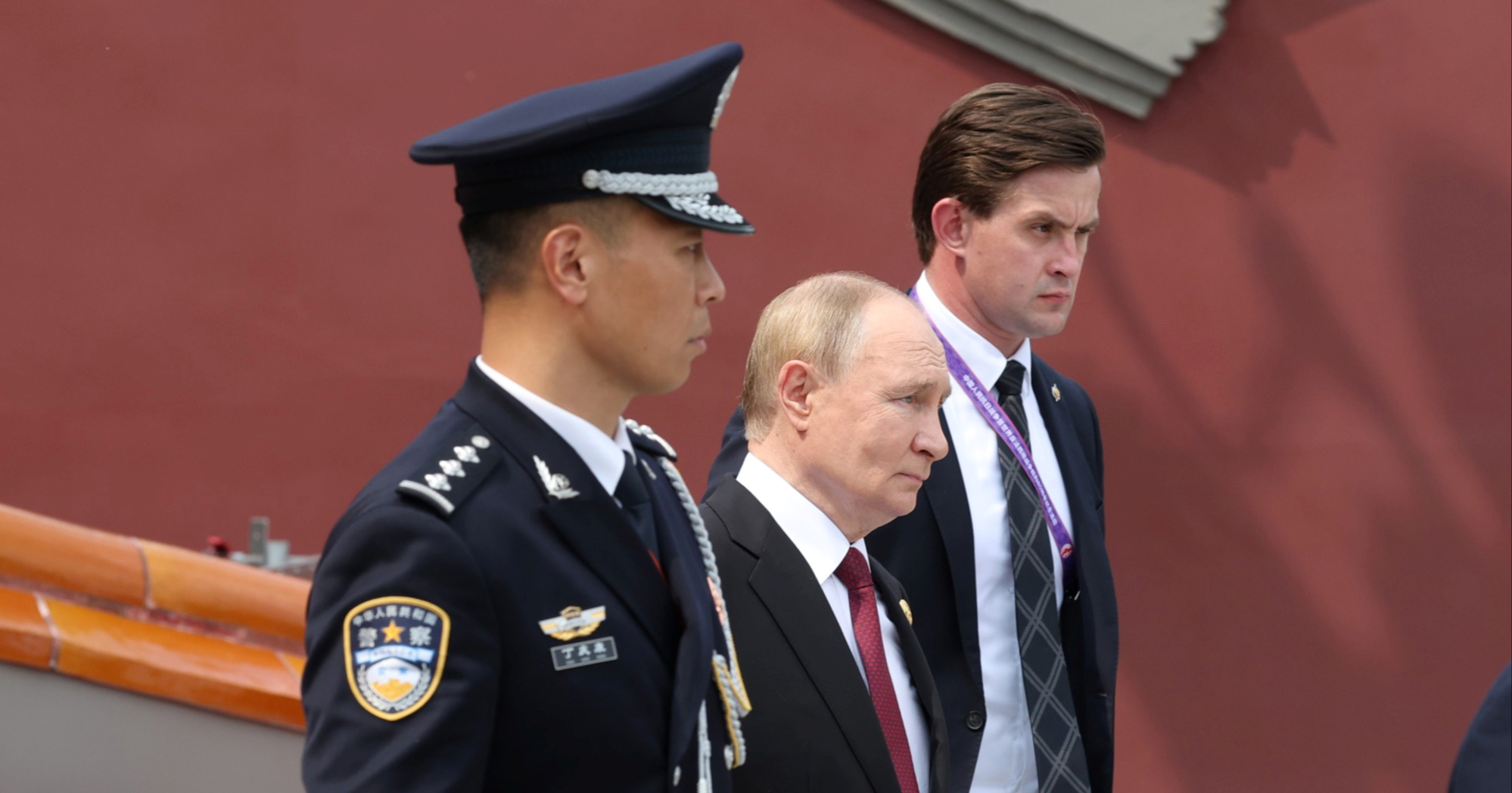 Bivši talijanski premijer: Vidio sam Putina u Pekingu. Dvojica su ga pridržavala