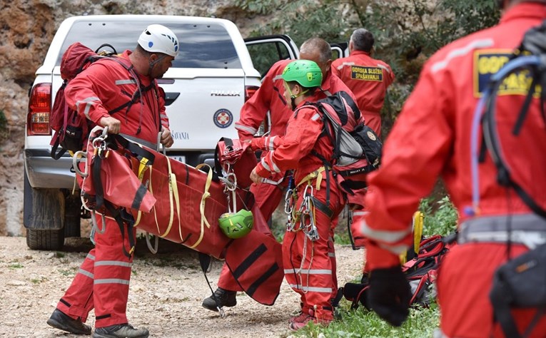 HGSS spasio teško ozlijeđenu planinarku na Risnjaku