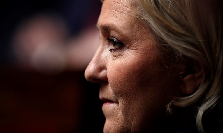 Marine Le Pen od Macrona traži jasan odgovor na probleme prosvjednika