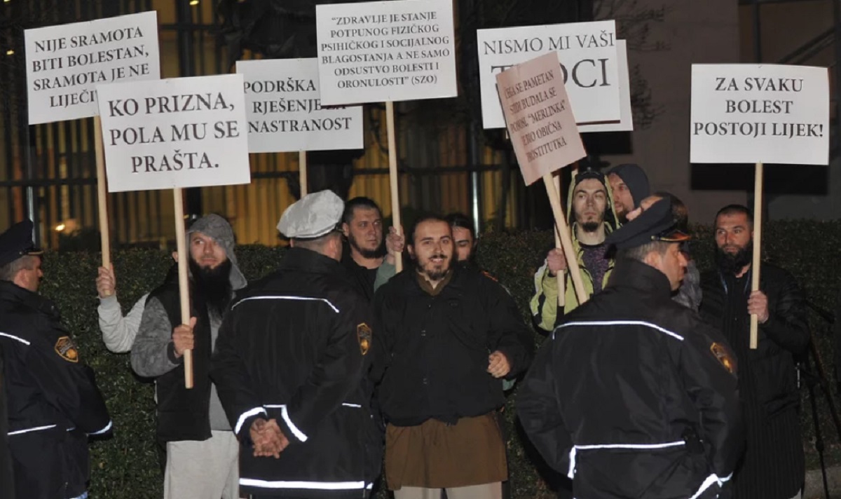 Islamisti prosvjedovali i gađali jajima ljude na LGBT festivalu u Tuzli