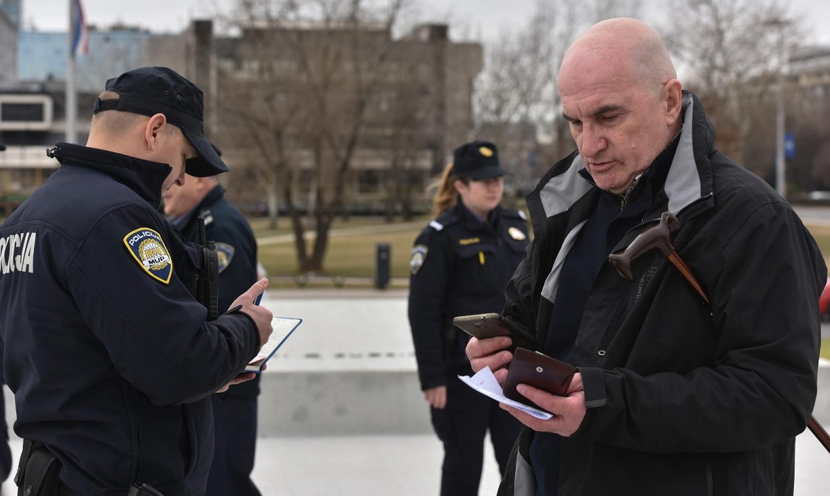 Pitali smo policiju što će biti s policajcem koji je prijetio Ercegu