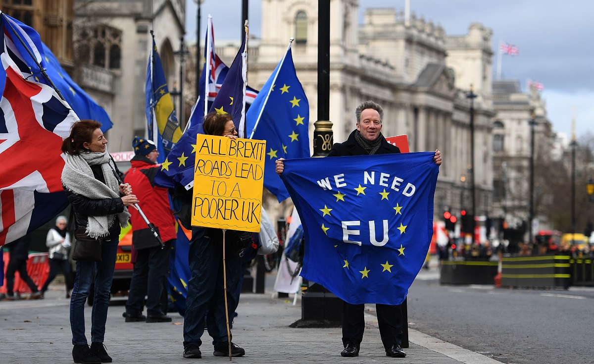 Britanski zastupnici predali milijun glasova za novi referendum o Brexitu
