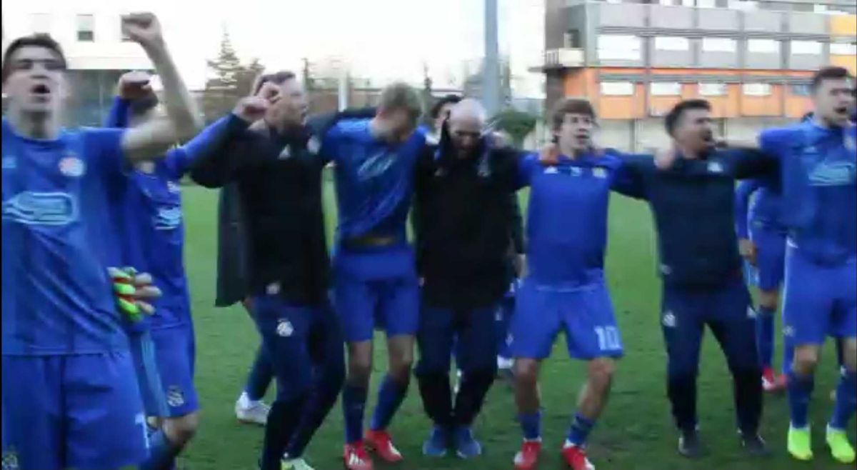 VIDEO Mladi dinamovci napravili ludnicu na terenu, čulo se do Liverpoola
