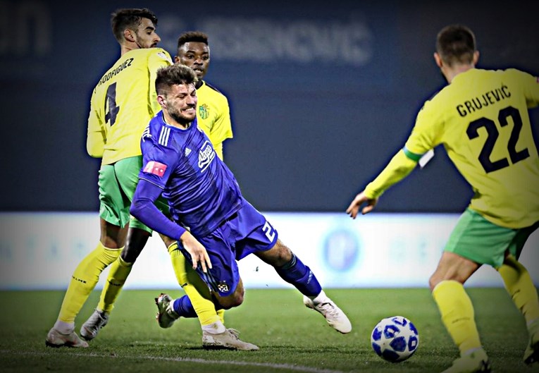 DINAMO - ISTRA 1:0 Petković spasio Dinamo iz penala u 86. minuti