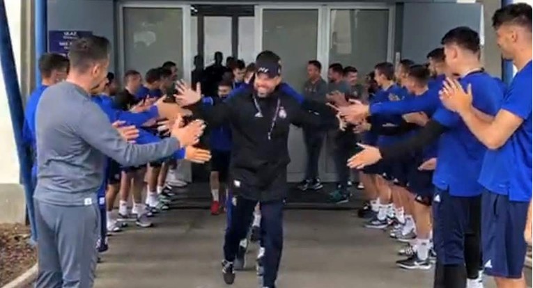 VIDEO Bjelica i prva momčad napravili špalir za mladu ekipu Dinama