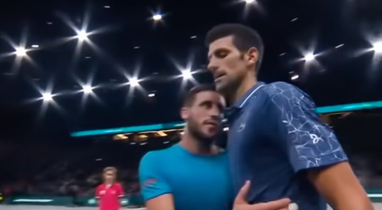 Đoković u meču protiv tenisača iz BiH prekršio pravilo kako bi mu pomogao