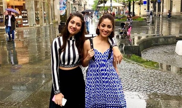 Indijske glumice izbačene iz beogradskog restorana jer jedna nije nosila hlače