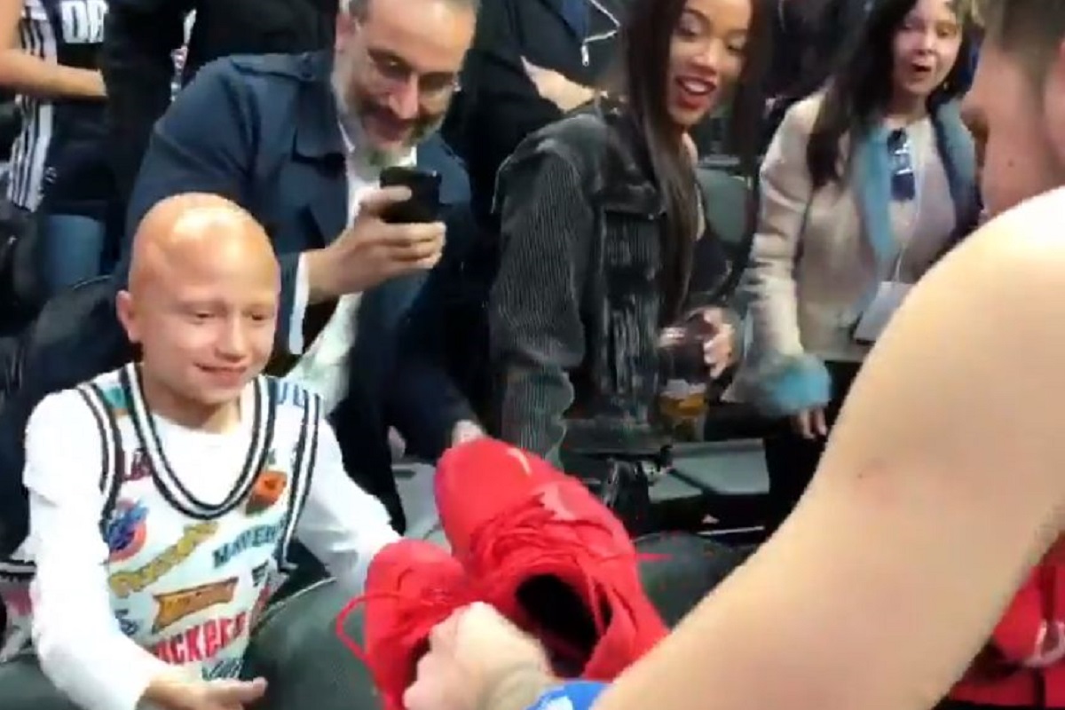 Dončić rasplakao LA i NBA: Skinuo tenisice i darovao ih teško bolesnom dječaku