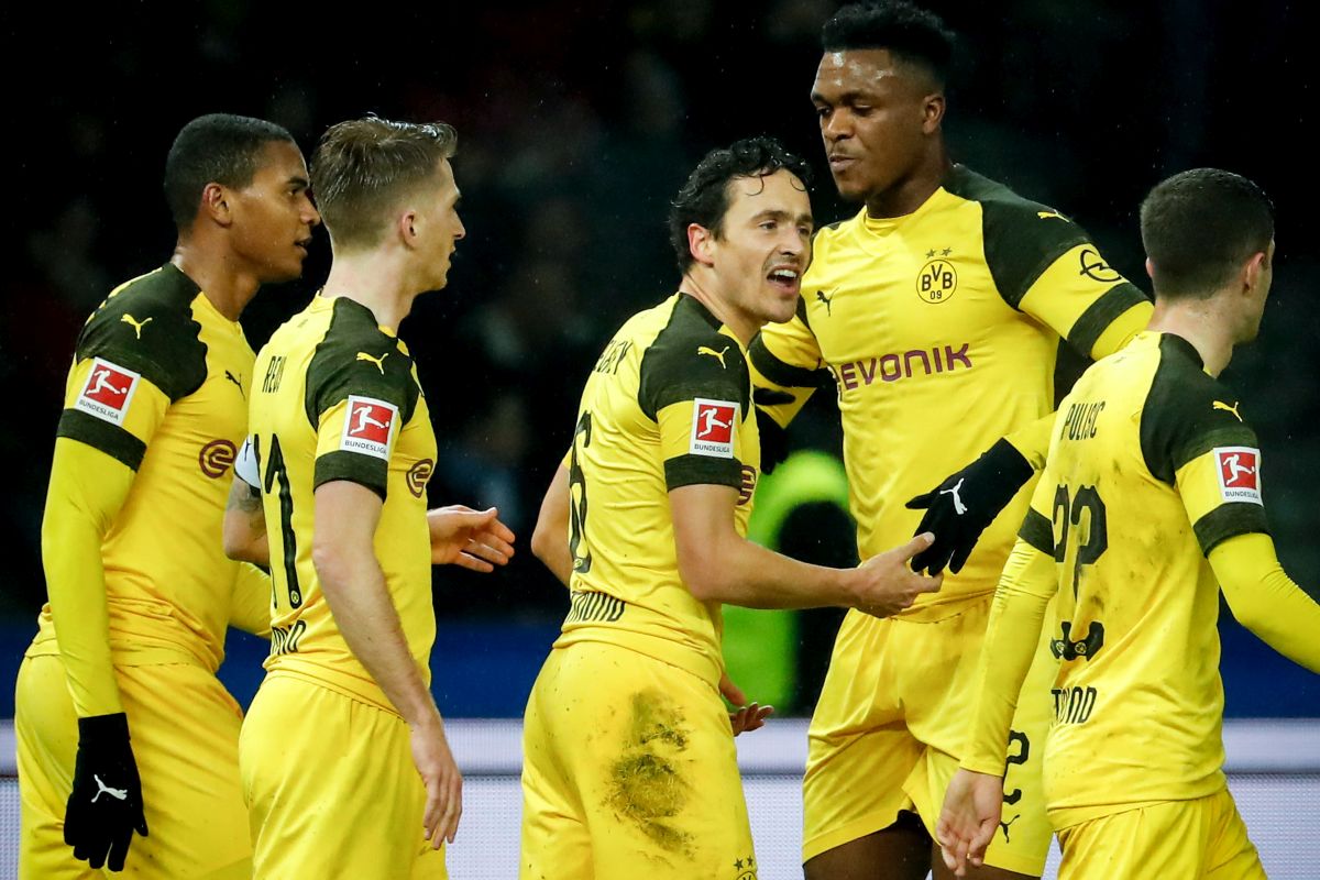 Reus golom u sudačkoj nadoknadi vratio Borussiju na vrh Bundeslige