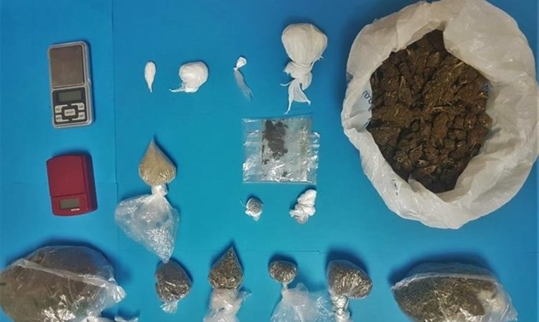 Policija u stanu 28-godišnje Splićanke našla 4 vrste droge
