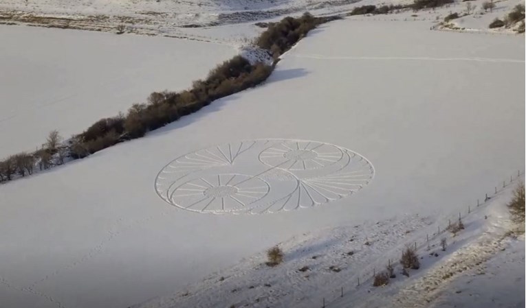 Dronom snimao snijeg pa nije mogao vjerovati kakav je prizor uhvatio