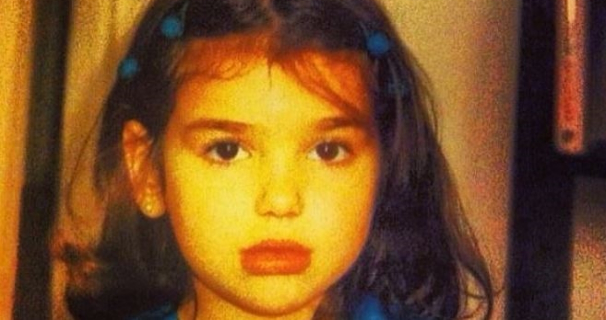 Ova preslatka djevojčica danas je jedna od najljepših pjevačica na svijetu