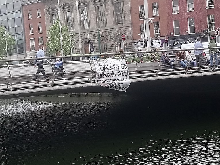 U Dublinu osvanula poruka protiv HNS-a i reprezentativaca
