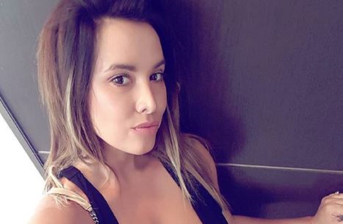 Dekoltirana Nives pitala tko bi joj otvorio vrata. Fan: "Iz štoka bi ih skinuo"