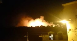 U Dugom Ratu u požaru izgorjelo 10 hektara mlade borovine