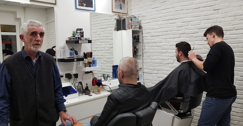 Đuka od 1979. godine ima brijačnicu u Zagrebu. Prvi je uveo plaćanje bitcoinom