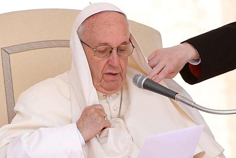 Papa o pedofiliji u Crkvi: "Sramotno, nismo znali reagirati na vrijeme"