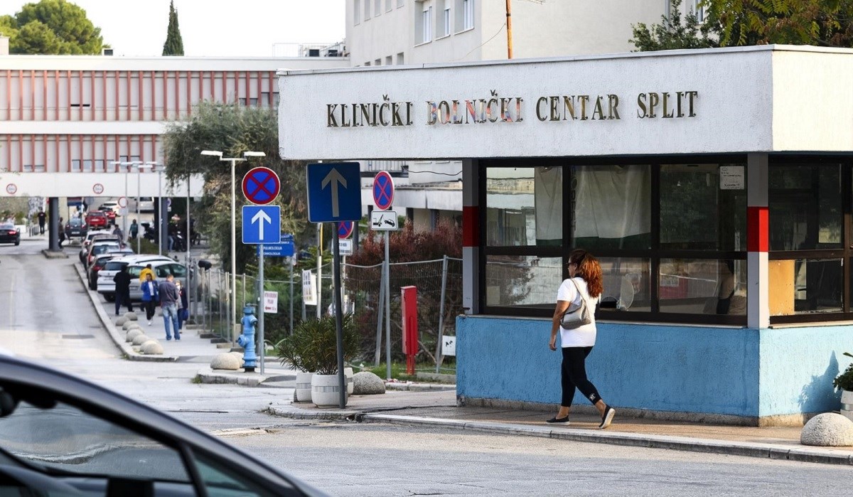 KBC Split oglasio se o pacijentici kojoj su oštećeni zubi tijekom gastroskopije