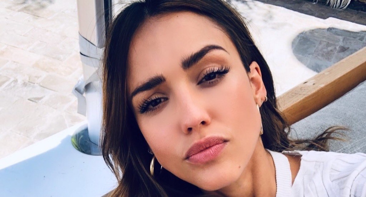 Ovaj beauty trik Jessice Albe ćete odmah poželjeti isprobati