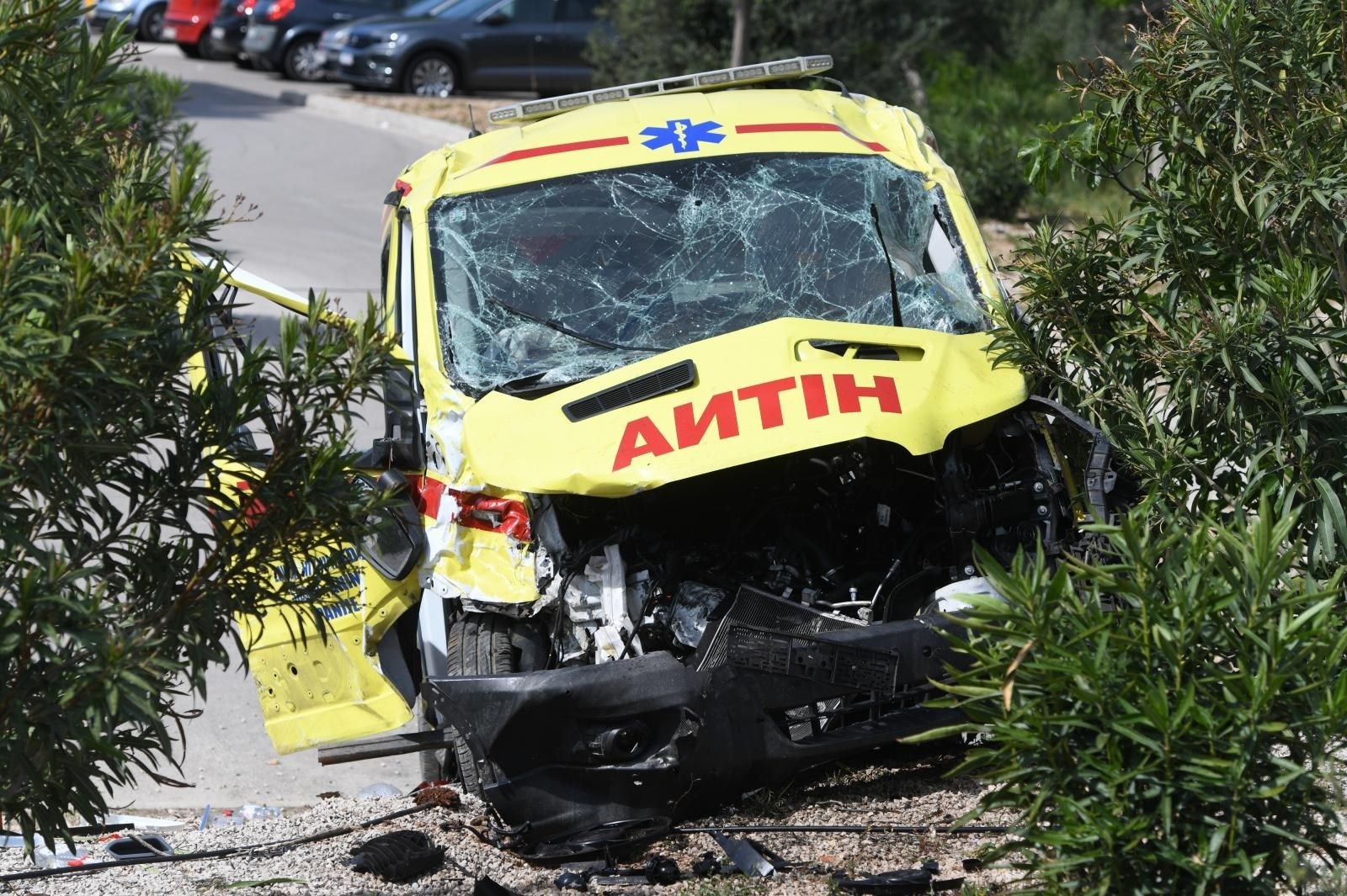 U Šibeniku sudar hitne i auta, ozlijeđene četiri osobe