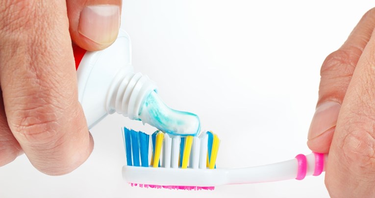 Većina ljudi radi istu grešku prilikom pranja zuba te tako ugrožavaju oralno zdravlje