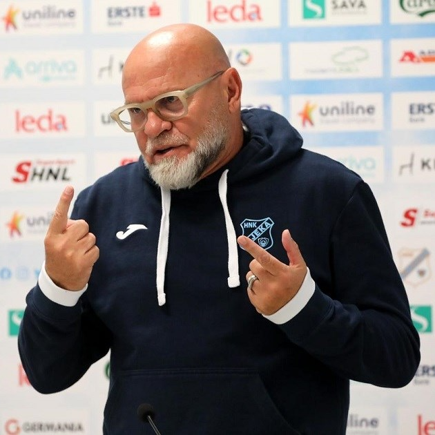 Cosmi održao monolog pa napustio konferenciju za medije