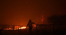 Požari u Australiji i dalje gore unatoč jakim kišama
