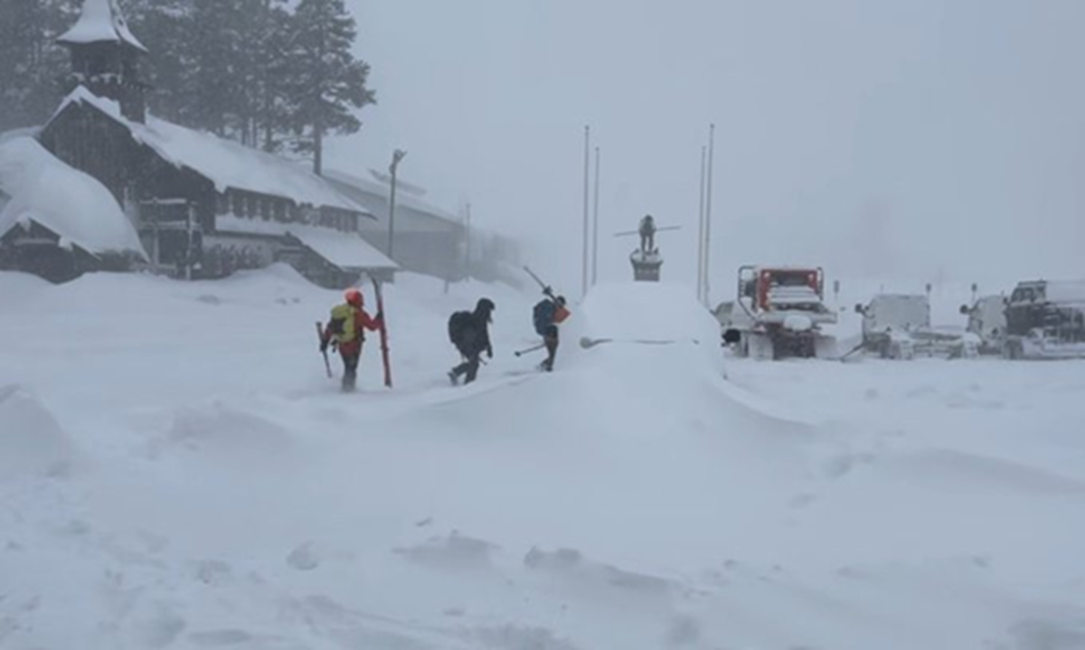 Najmanje deset skijaša nestalo u lavini u Kaliforniji. Pokrenuta akcija spašavanja