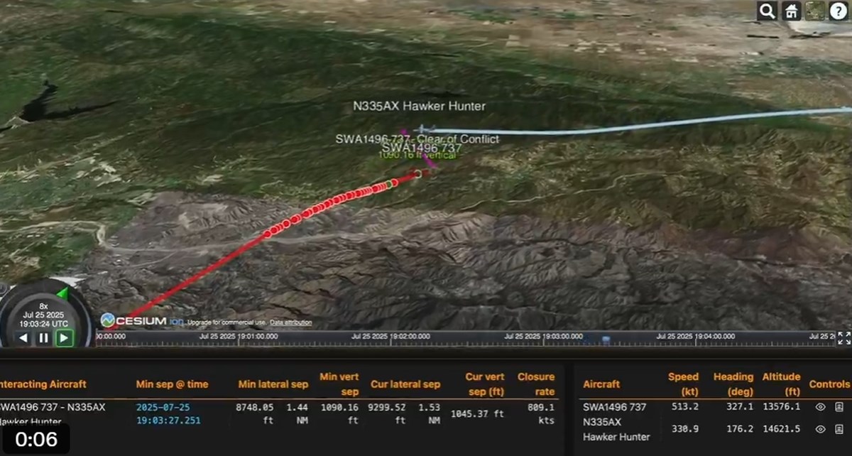 Avion u SAD-u se naglo strmoglavio da izbjegne sudar. "Izletjeli smo iz sjedala"
