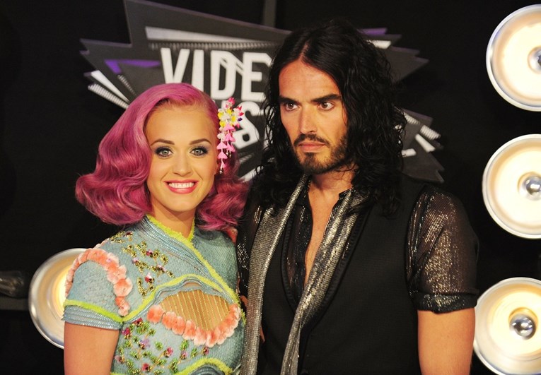 Što to Katy Perry zna o Russellu Brandu? "Čuvam to u sefu za crne dane"