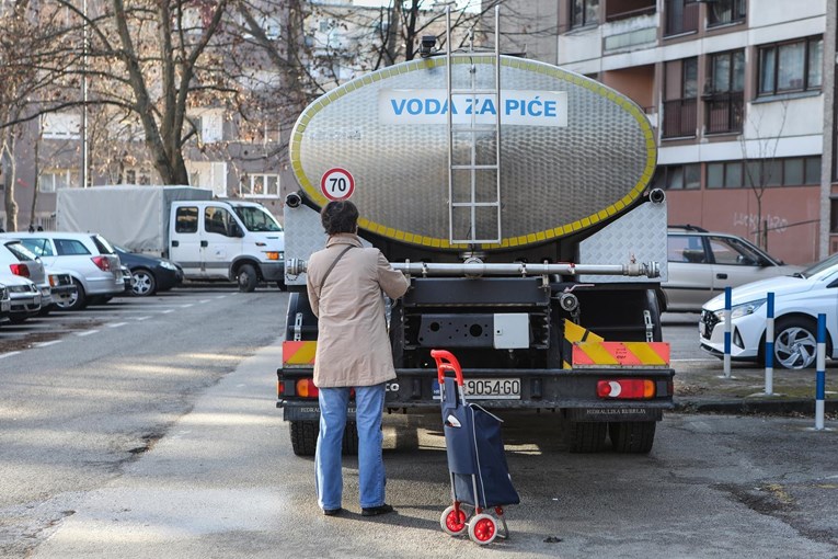 Opet pukla cijev u Zagrebu, stanovnici dijela Bukovca bez vode