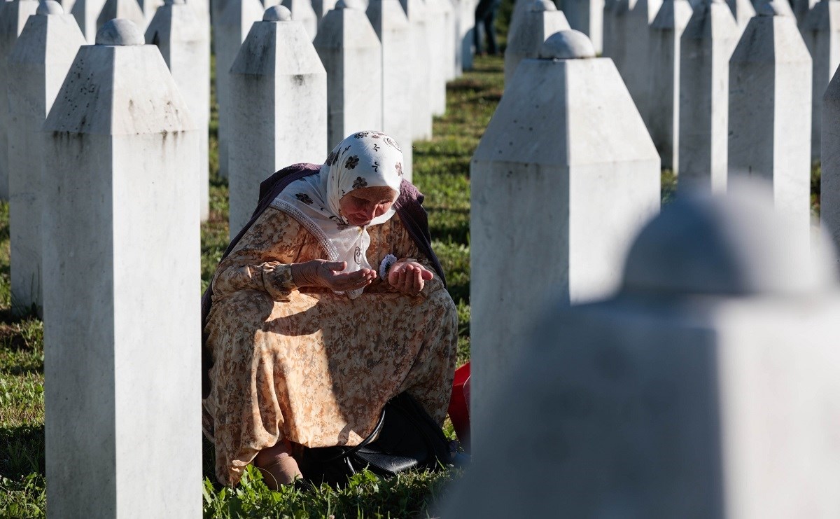 Majke Srebrenice: Milanović je fašist koji glumi demokrata