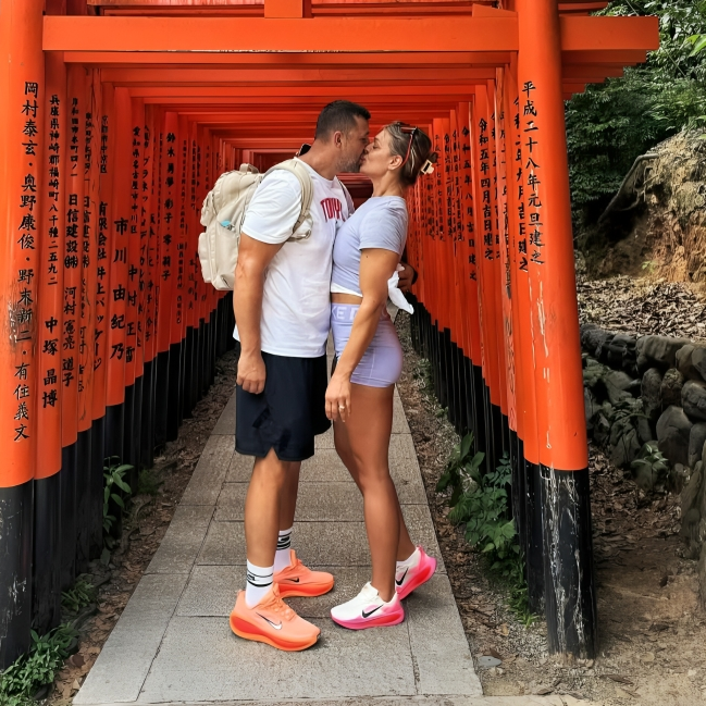 Sandra Elkasević sa suprugom Edisom otputovala u Japan: "Samo mi"