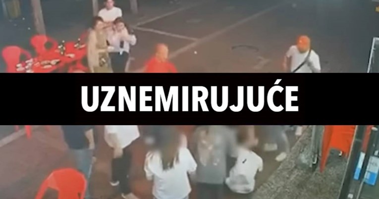 UZNEMIRUJUĆE Muškarci u Kini gazili ženi po glavi, ljudi su šokirani