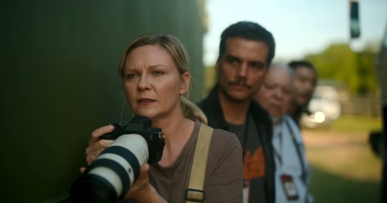 Objavljen je trailer za novi ratni film s Kirsten Dunst, gledatelji su podijeljeni