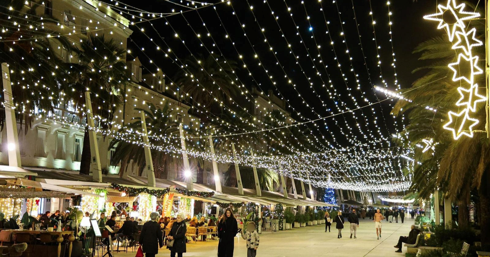 FOTO Split za vrijeme Adventa izgleda bajkovito