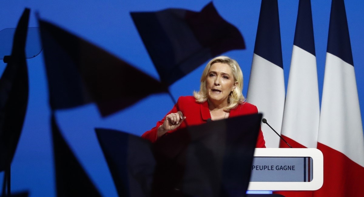 Razbila je Macrona na izborima. Sad obećava da će sve manje pomagati Ukrajini