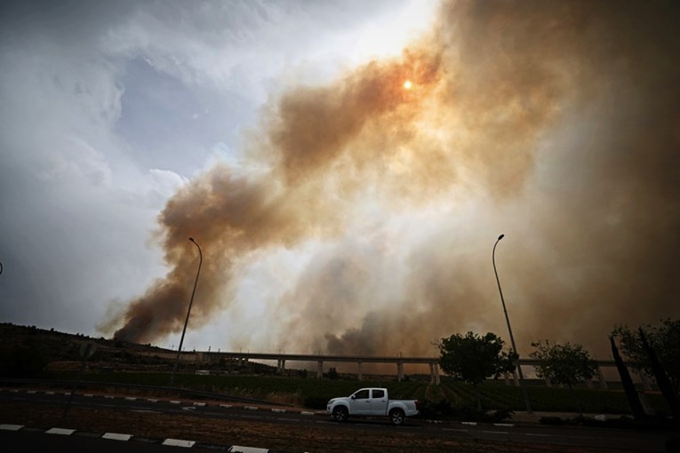Nekoliko zemalja upozorilo svoje državljane u Katru da se sklone na sigurno