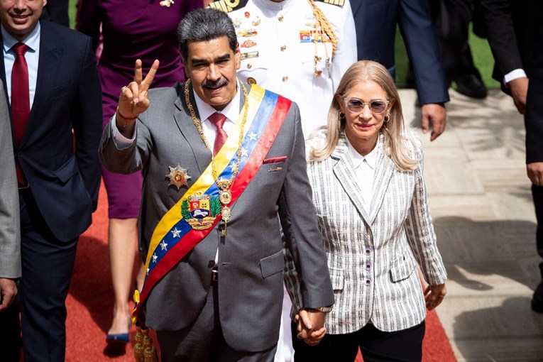 Američki specijalci su Madura i suprugu "odvukli iz spavaće sobe"