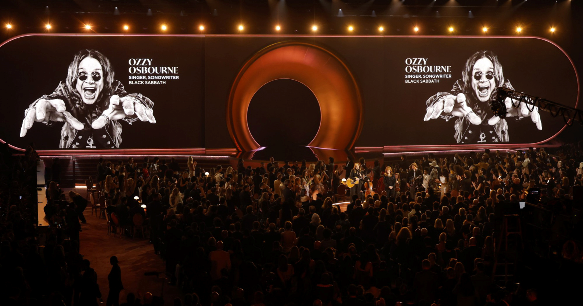 Jeste li znali da na Grammyjima rade popunjavači sjedala? Imaju stroga pravila