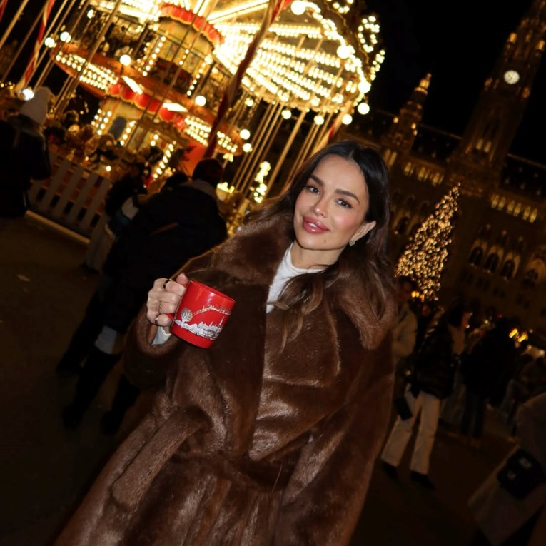 Severina prošetala Bečom, a šik bunda ukrala svu pažnju