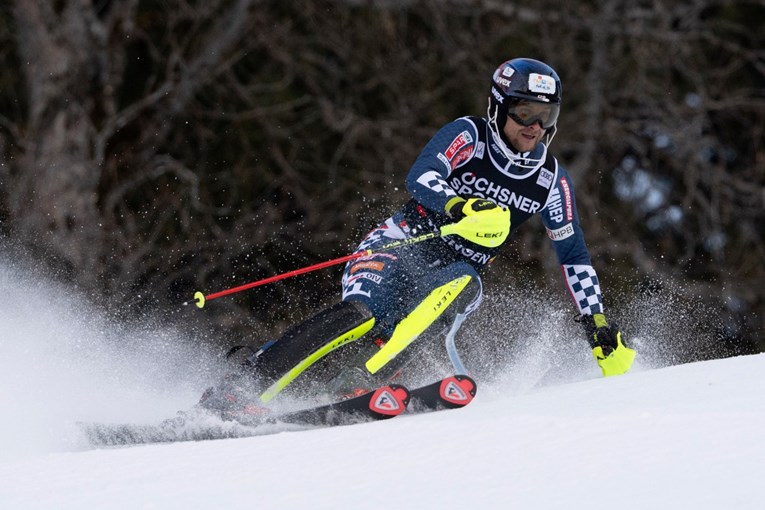 Potop hrvatskih skijaša u Kitzbühelu. Samo Zubčić prošao u drugu vožnju