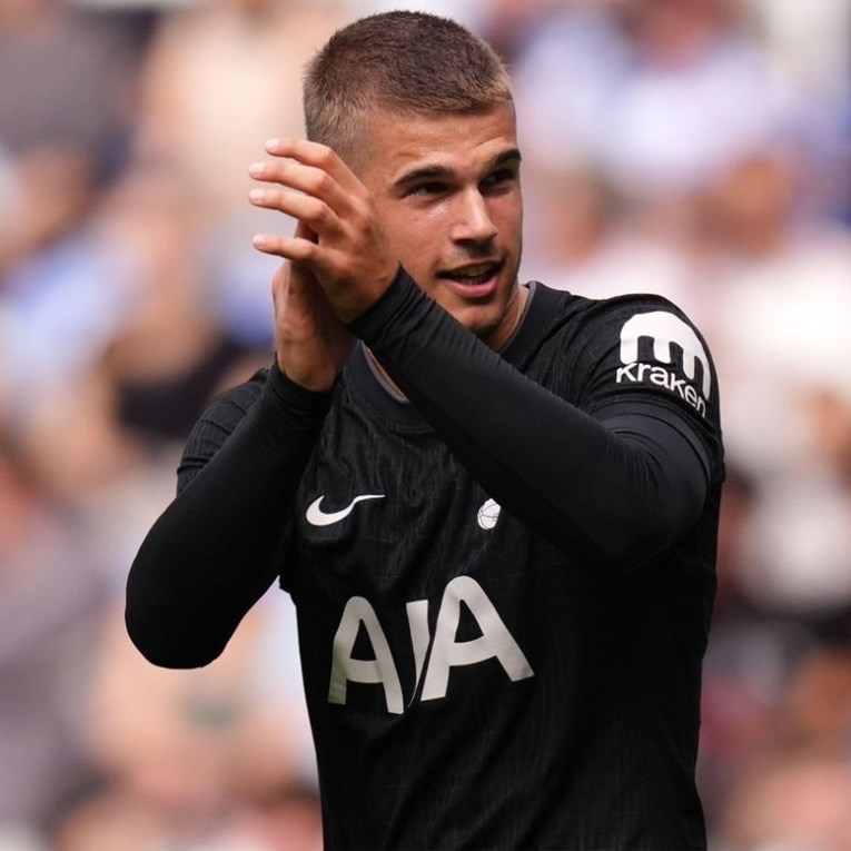 Tottenham odlučio što će s Vuškovićem ove sezone