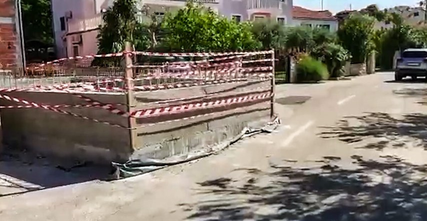 Bazen nasred ceste u Pirovcu o kojemu svi bruje je zapravo septička jama