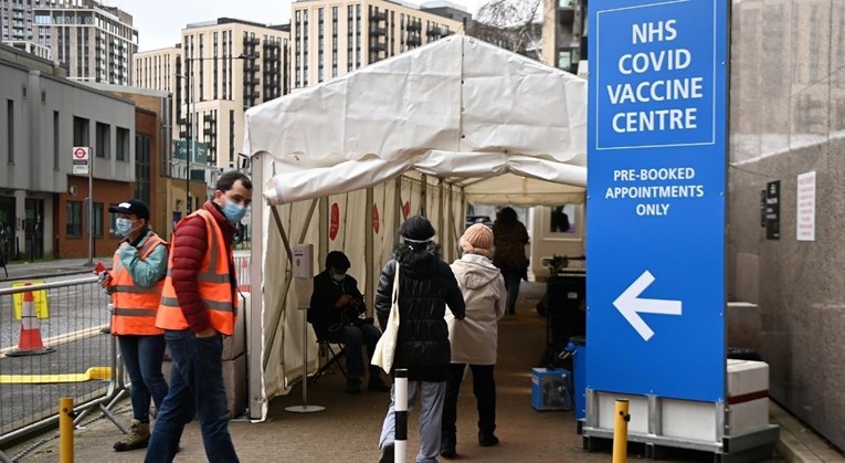 Velika Britanija će ponuditi višak cjepiva drugima kad cijepi svoje stanovnike