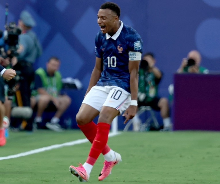 Nevjerojatni Mbappe ruši 28 godina star rekord Šukera?